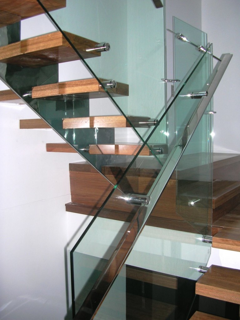 balustrades_aluminium_and_glass